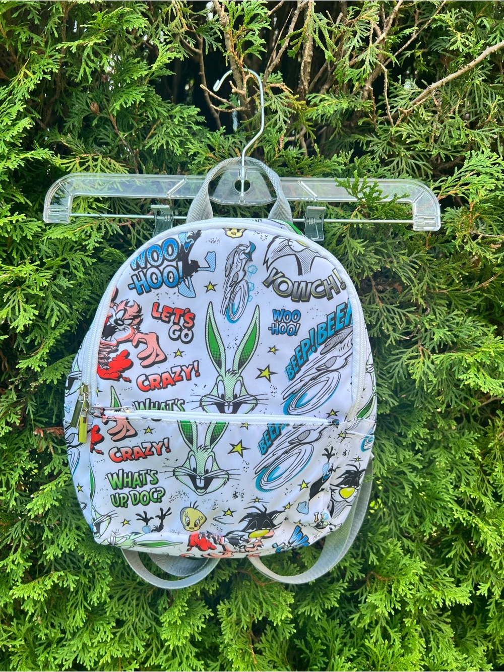 Warner Bros. White  Backpack with Multicolor Looney Tunes Prints